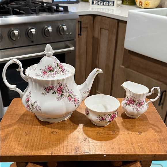 Royal Albert Bone China Lavender Rose White Tea Set with Pink Floral Design
